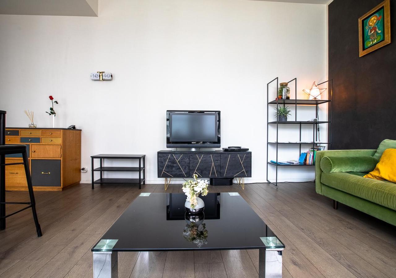Le Loft Horloger Avec Parking Daire Besançon Dış mekan fotoğraf